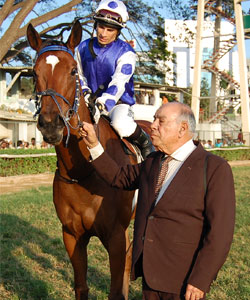 Trainer R R Byramji leading Inspiring Trust (S A De Sousa Up), winner of The Chatrapathi Cup Div-II